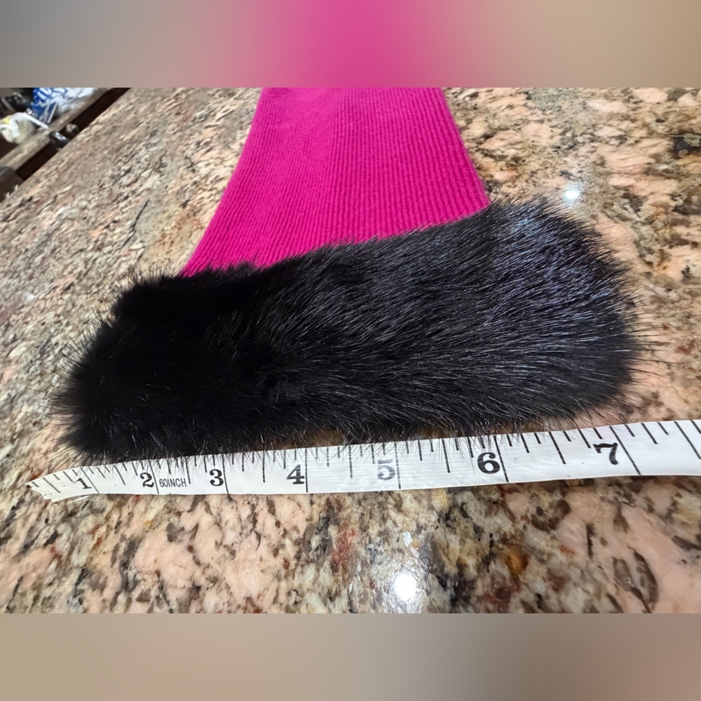 Christian Dior Fuschia Knit Shrug/Stole with Fur Cuffs - Picture 8 of 10